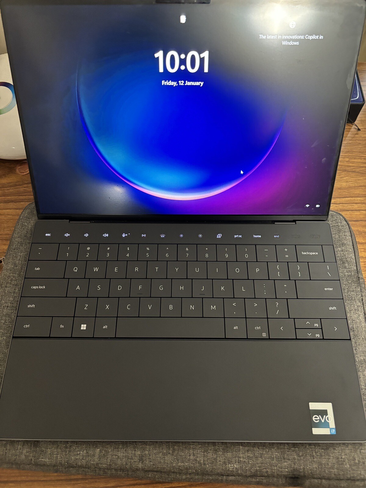 Dell XPS 13 9320 13.4″ (512 GB SSD, i7-1260P, 4.70GHz, 16GB RAM) Laptop – Silver