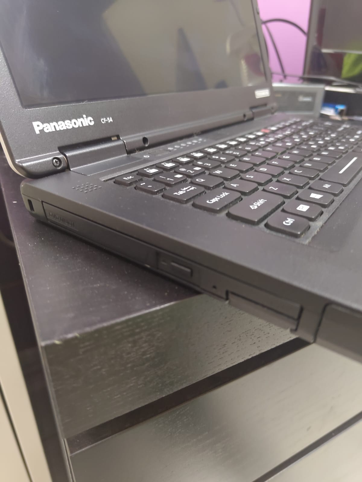 Panasonic Toughbook CF-54 Touchscreen i5-6300U 16GB 256GB SSD 4G LTE Win10Pro