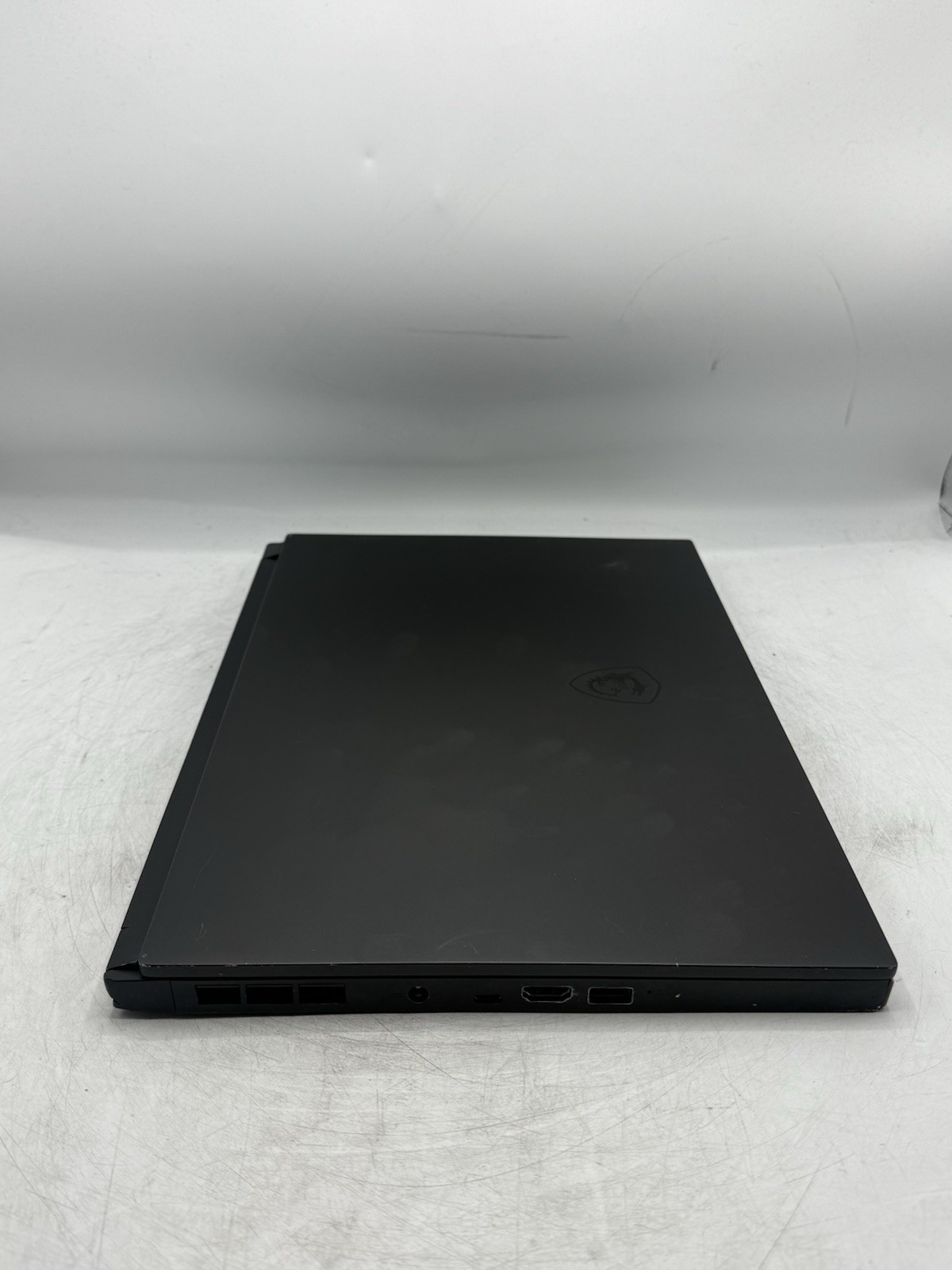 MSI GS66 Stealth 15.6″ FHD i9-10980HK 3080 READ