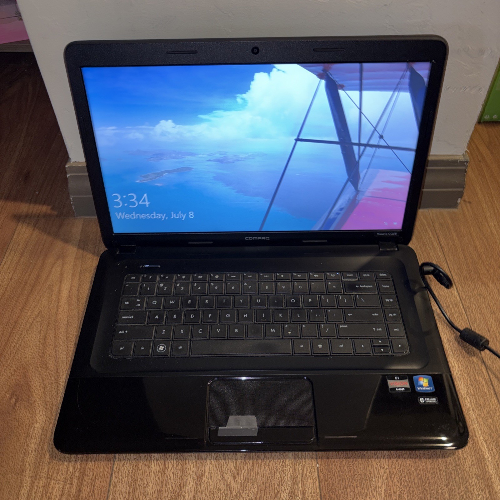 Compaq Presario CQ58-a10nr 15.6″ Notebook – AMD E1-1200 1.4 Ghz, 6 GB, 520 GB
