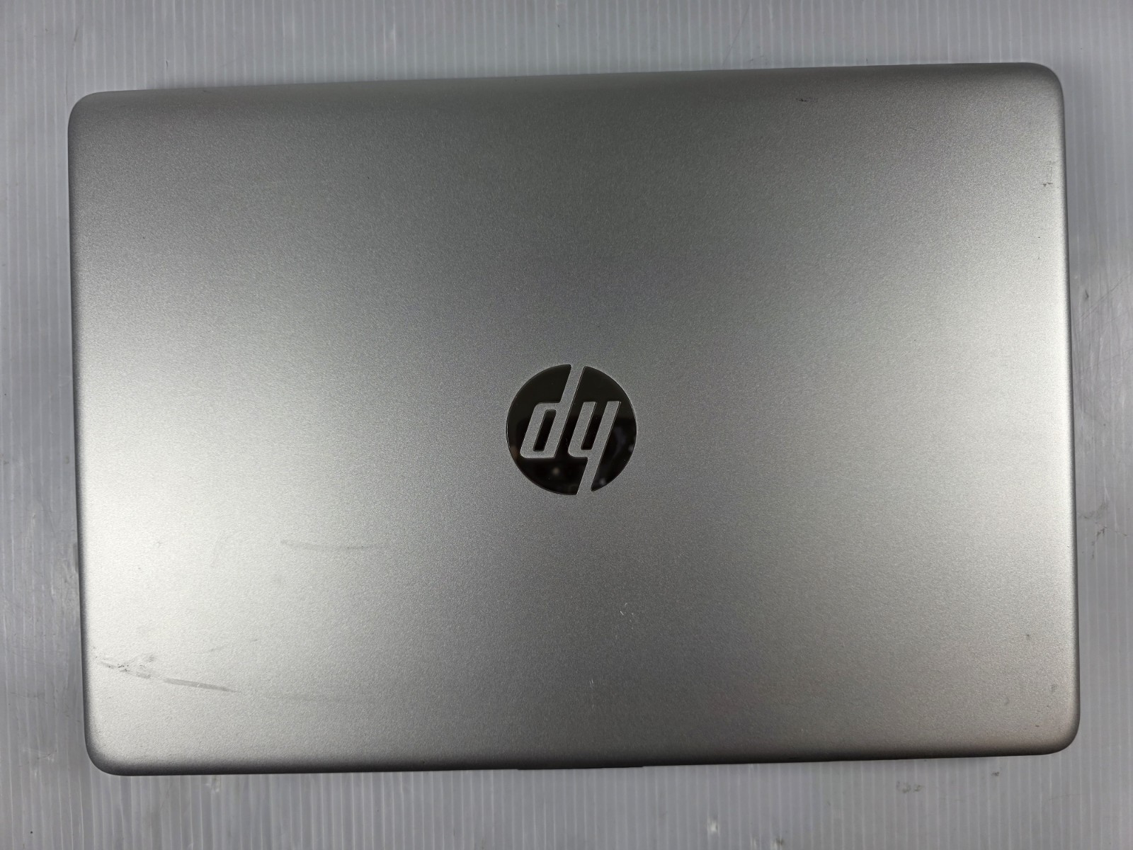 HP 14-dk0002dx 14″ 128GB SSD AMD A9-9425 4GB RAM Laptop Windows 10