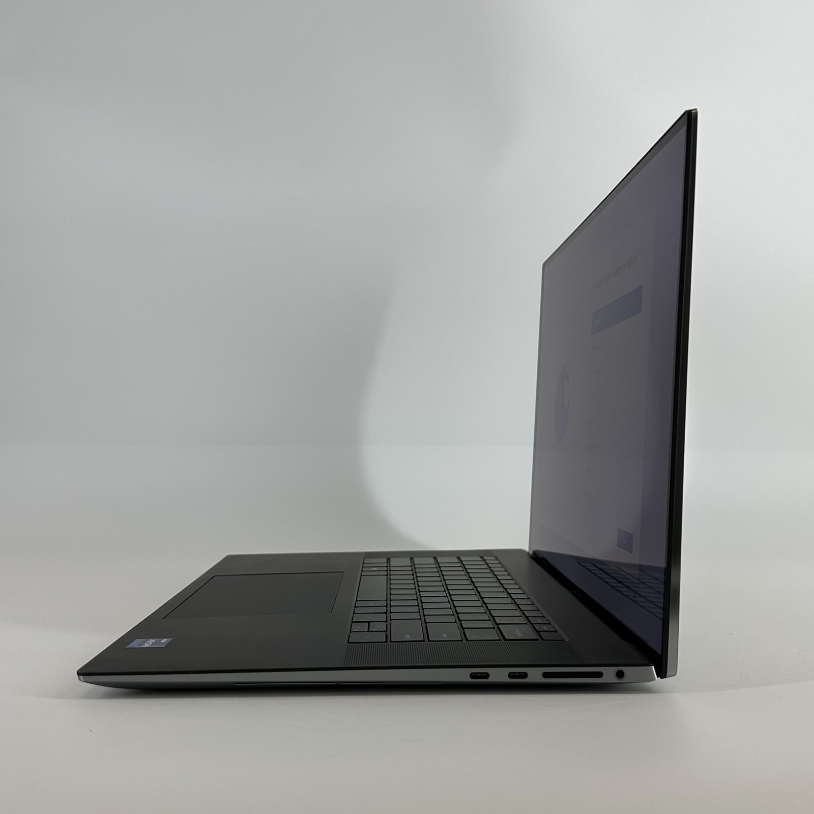 Dell Precision 5760 17 UHD+ TOUCH Xeon W-11955M 2.60GHz 64GB 2TB/512GB RTX A3000