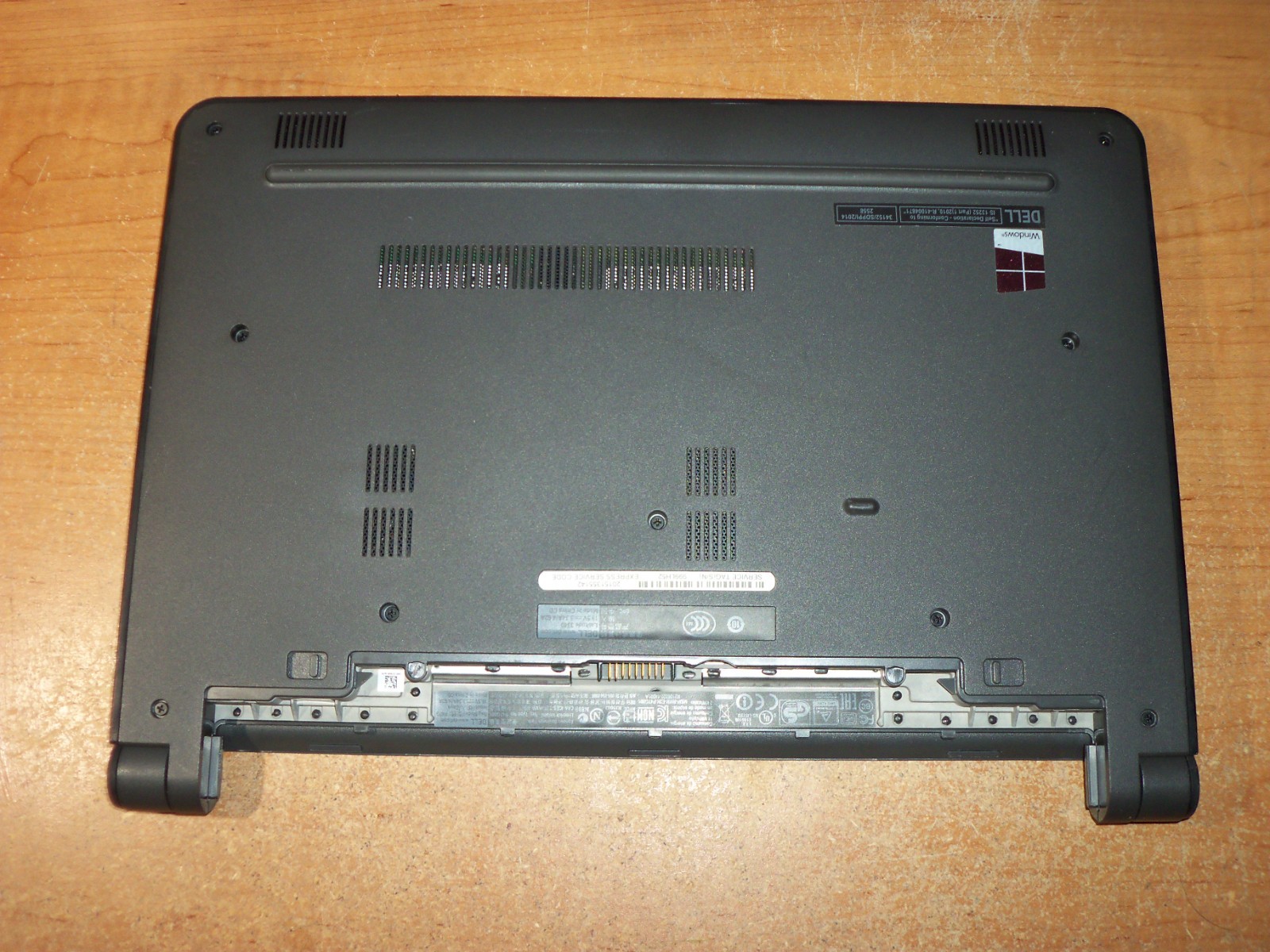Dell Latitude 3340 Laptop 8GB RAM 500GB HD Windows 11 Pro No AC Ada. No Battery