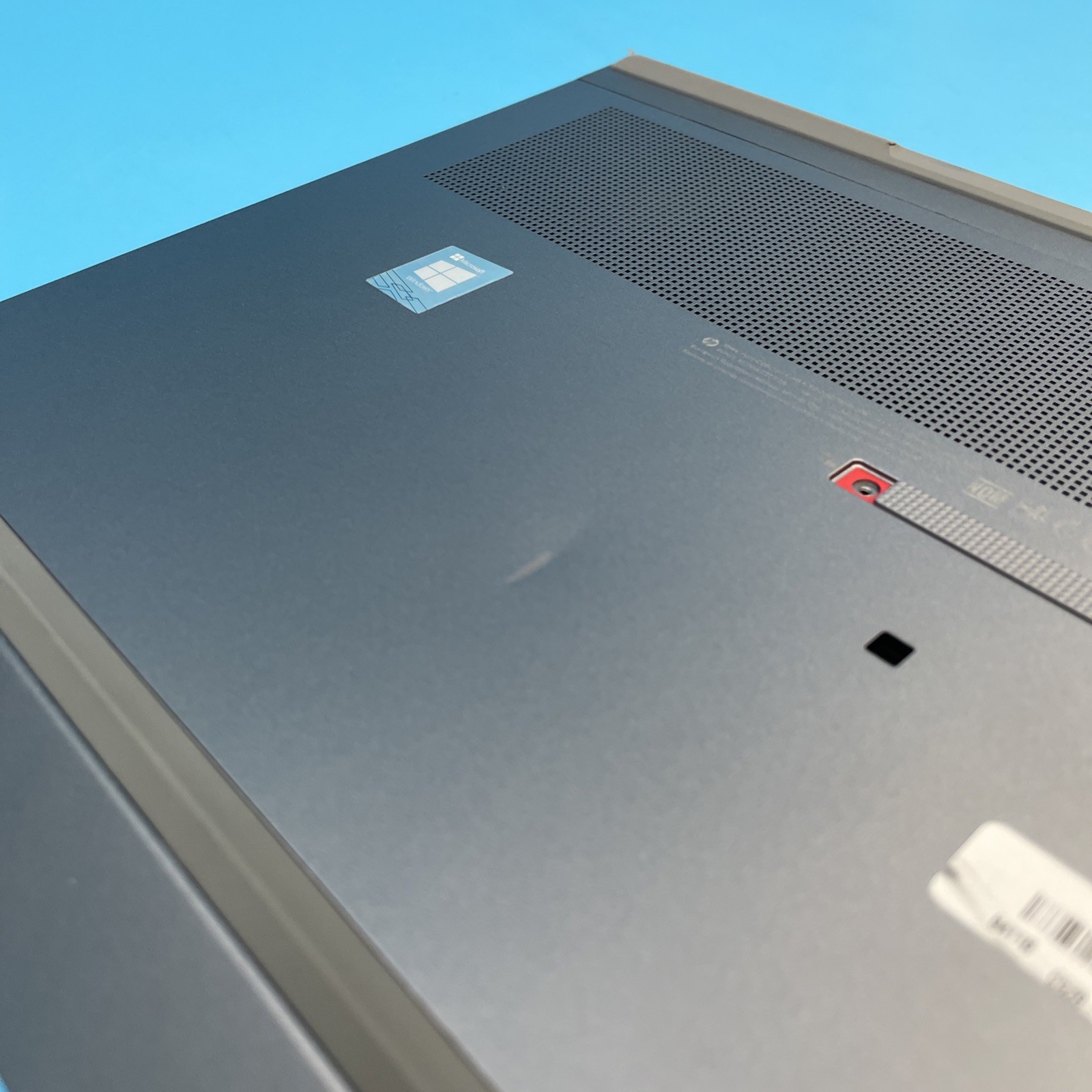 HP ZBook Fury G7 | i7-10850H | 32GB RAM | 256GB SSD | T2000 | W11 PRO | 74% BATT