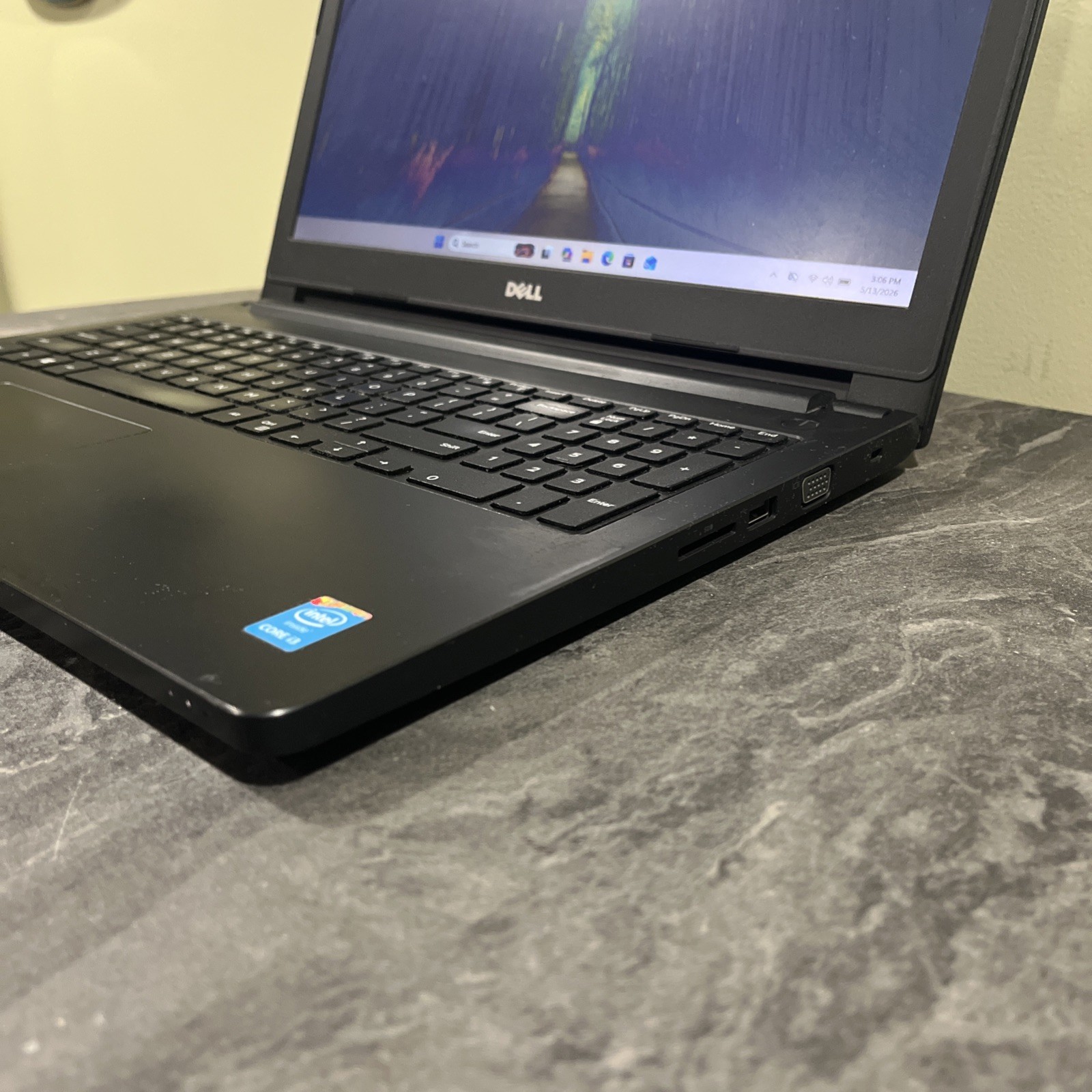 Dell Latitude 3560 15.6″ Laptop i3-5005U 2GHz 4 GB RAM 240GB SSD Win 11 Pro
