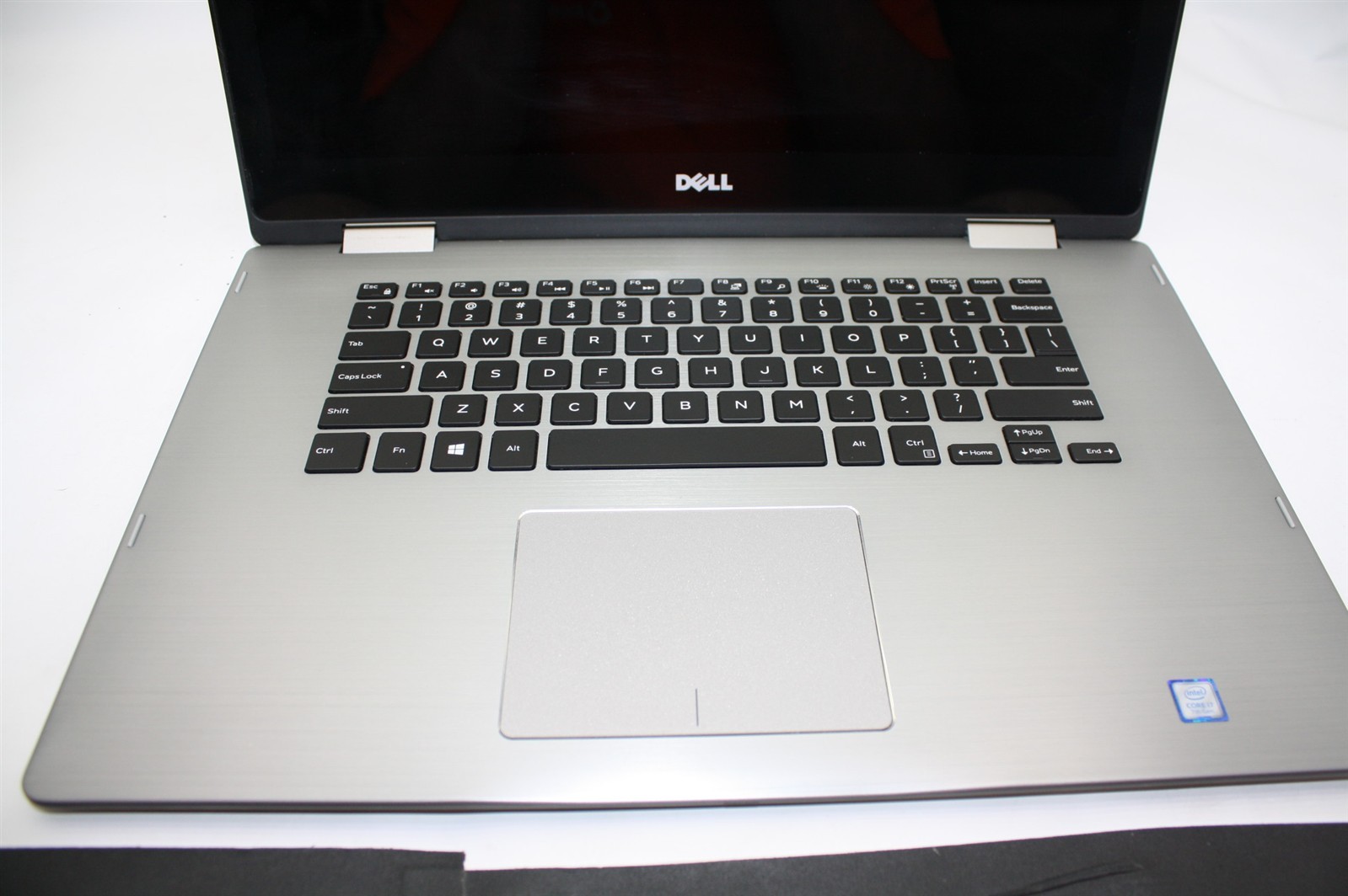 15.6″Dell Inspiron 15-7579 Laptop i7-7500U RAM 12GB SSD 256GB/Charger inc