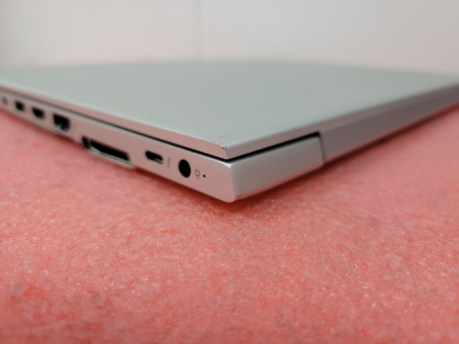 HP EliteBook 840 G5 i5-8250U@1.6GHz 8GB RAM *No Battery/HDD/OS/BIOS* | C856