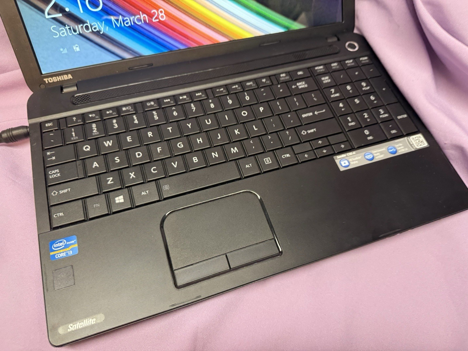 TOSHIBA 15.6″ Satellite C55-A5310 Laptop Windows 8.1 Core 13 For Parts or Repair