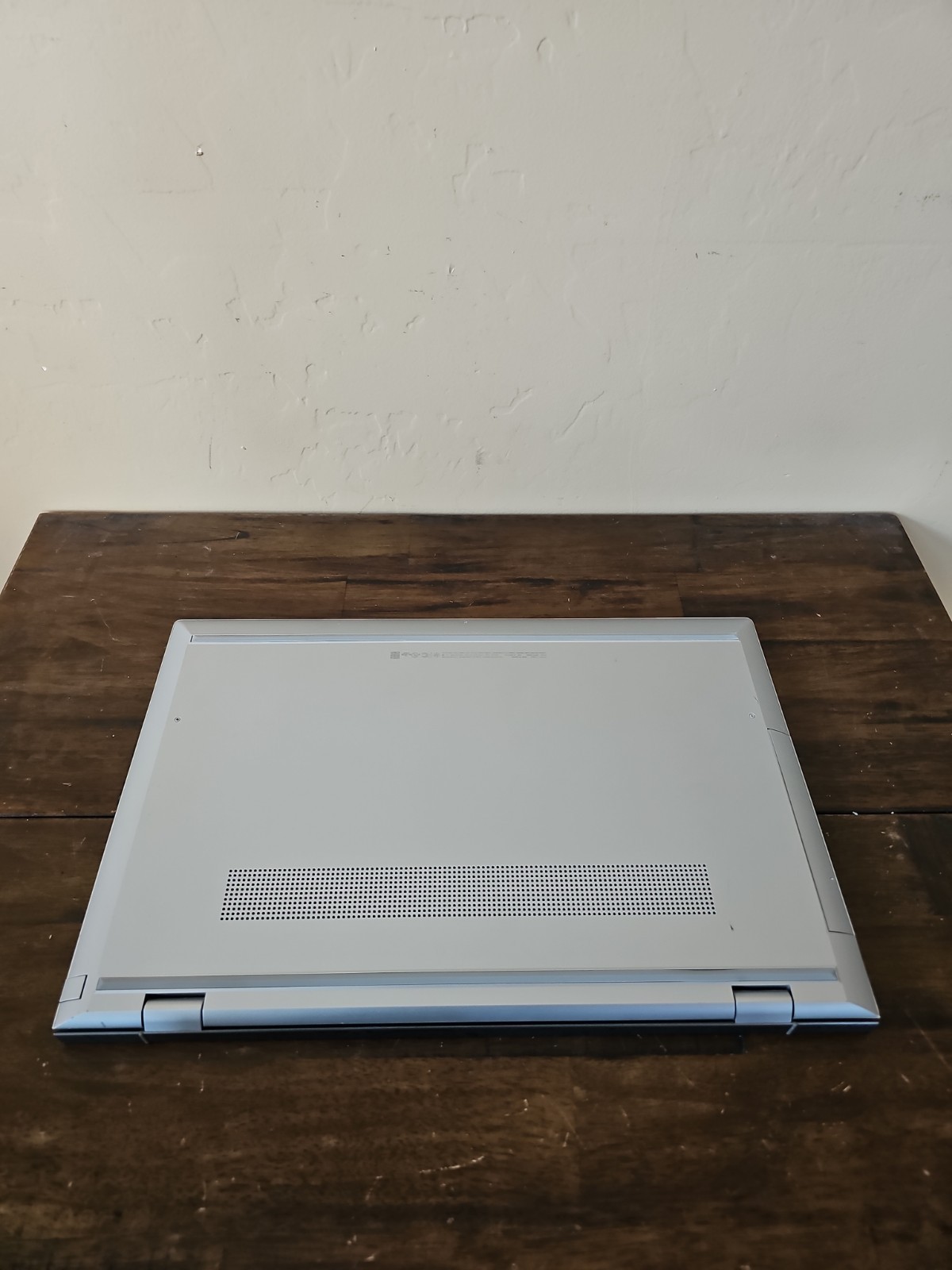 HP Envy 17T-BW000 17.3″ i7-8550U 1.9GHz 12GB RAM 756GB SSD+HDD GeForce MX150