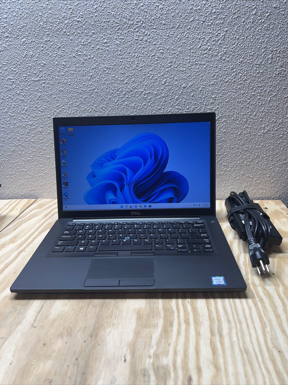 Dell Latitude 14″ 7480 Laptop Core i5-7200U 8GB 256GB SSD Windows 11 Webcam