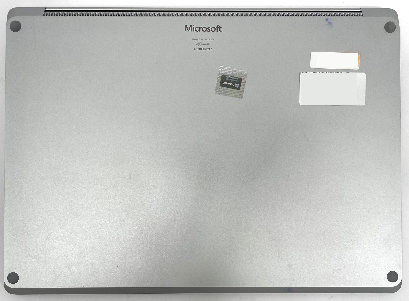 Microsoft Surface Laptop 5 1950 i7-1265U 512GB SSD 16GB RAM – Win 11 *Stain
