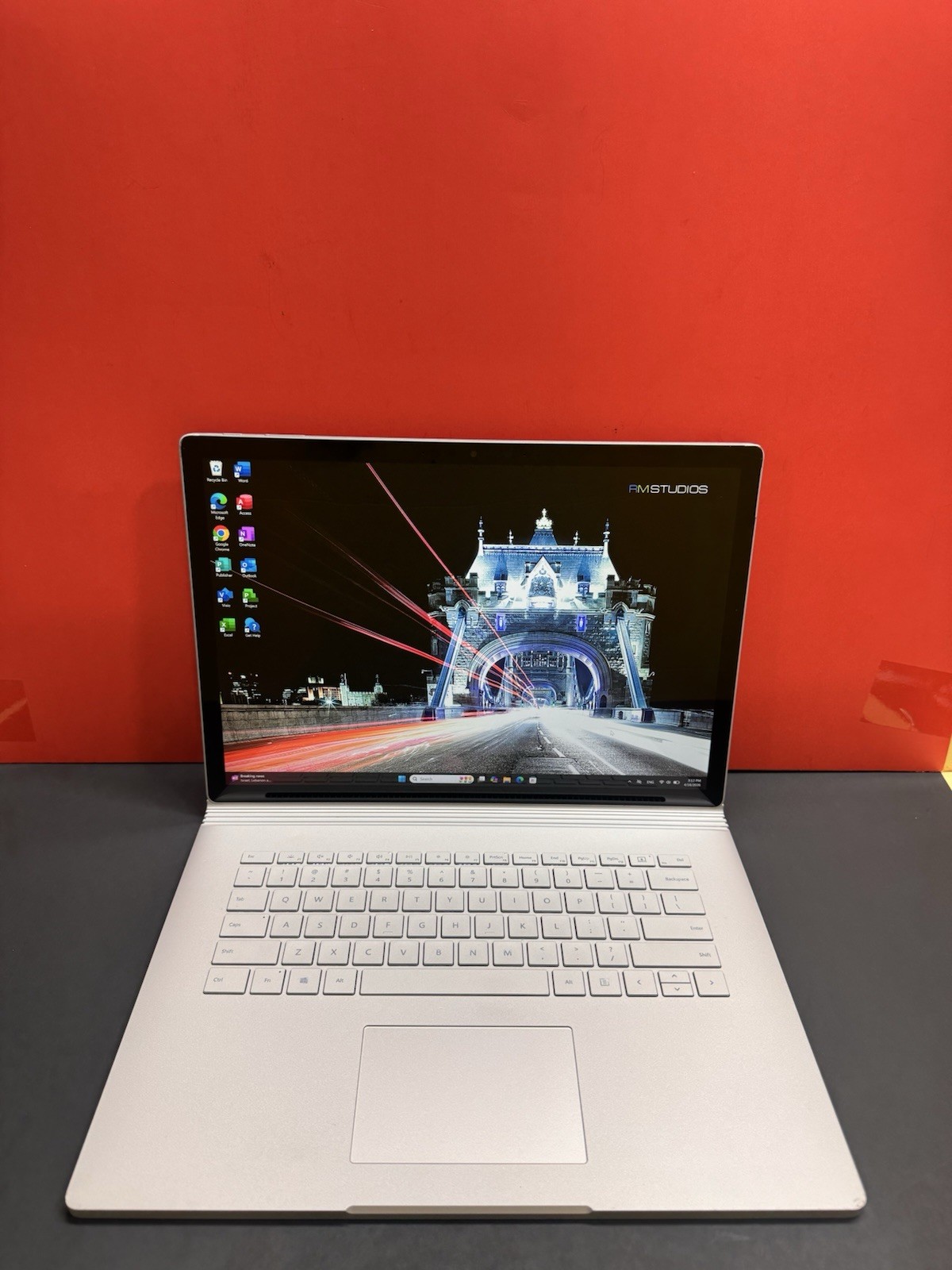 Microsoft Surface Book 3 15.5” 10th i7- 1.30GHz 16GB 256GB Windows 11pro