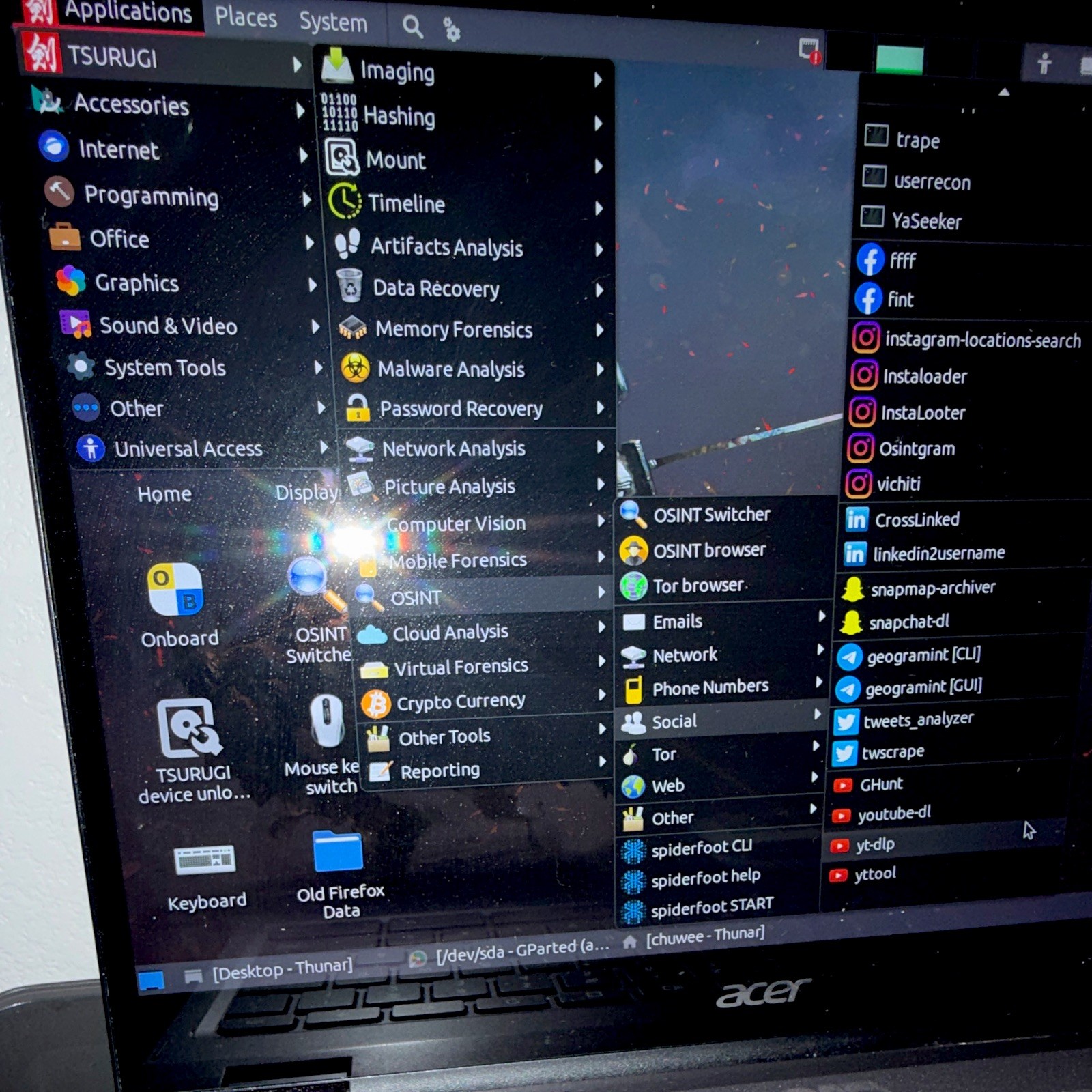 Linux 13” 2K LED Acer Cbook Spin CP713-2W i5-10210U 8GB 256GBNVME & 5G Hotspot