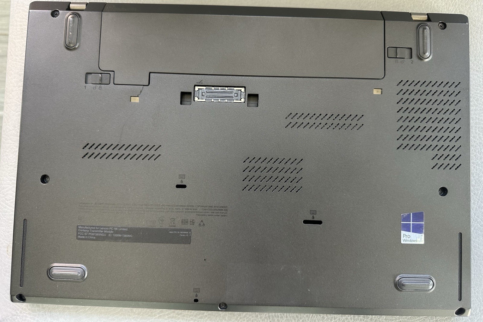 Lenovo T450S 14” I5-5300U@2.30GHz 12GB RAM 250GB SSD Windows 10 Pro, 2 Batteries