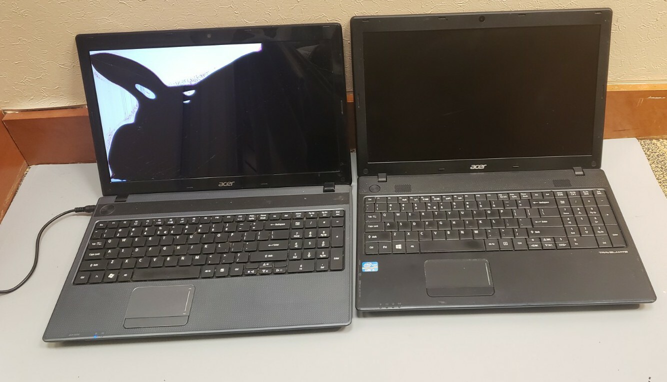 Lot of 2 Used Acer Travelmate P453/Aspire 5733Z-4851 0GB RAM 0GB HDD PARTS