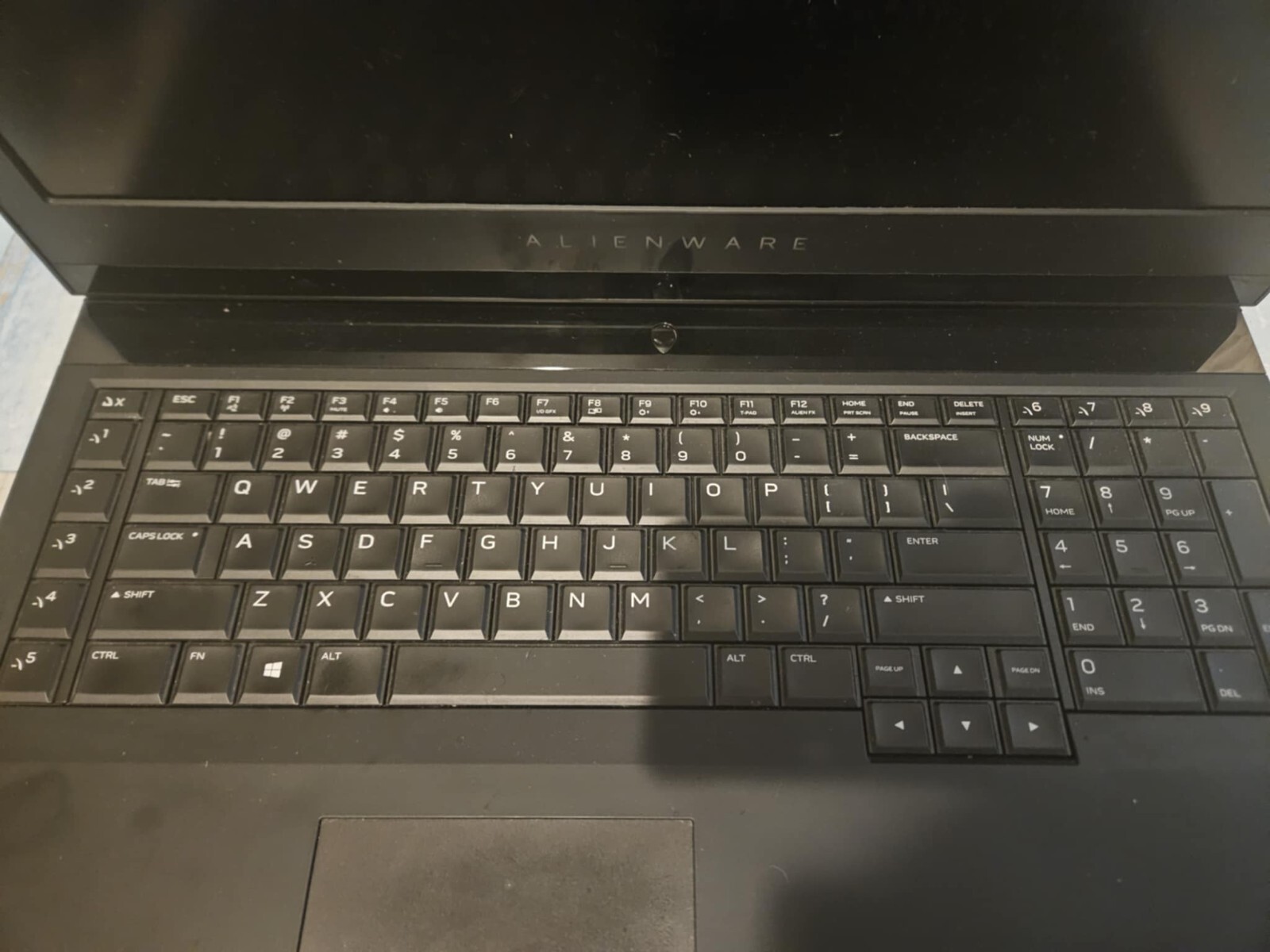 Alienware 17 R4 17.3″ Intel I7-7820HK, 32GB RAM, 1TB +256GB, New Battery