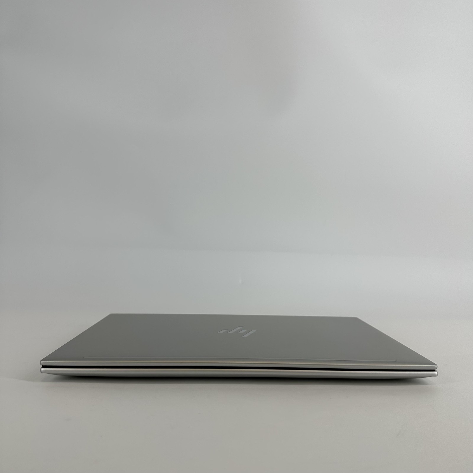 HP Elitebook 840 G10 14 Silver FHD+ 1.3 GHz i5-1335U 16GB 512GB SSD Excellent