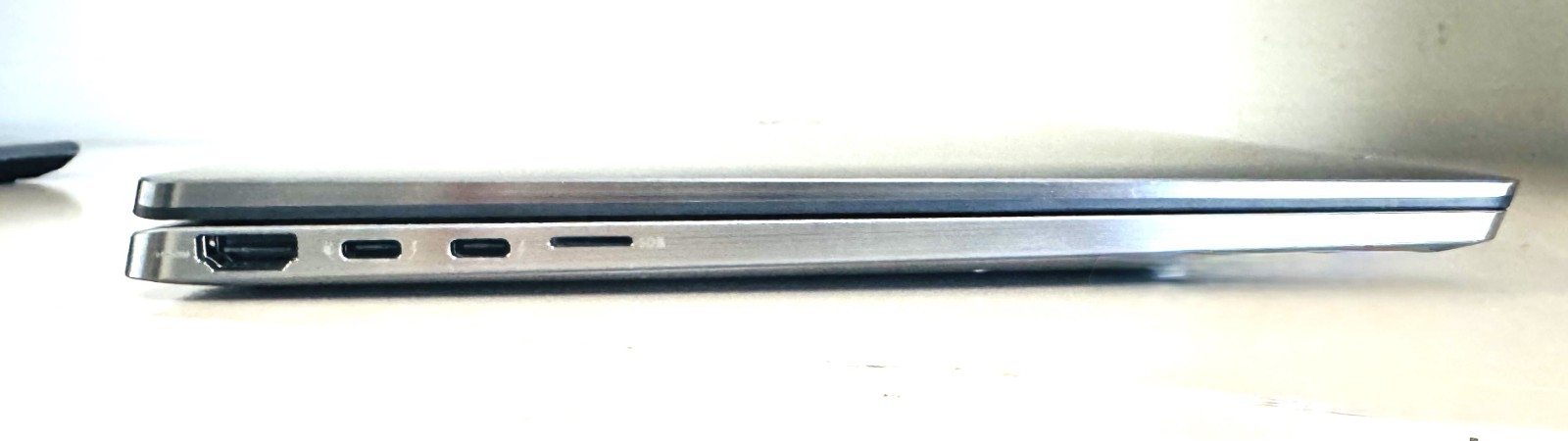 DELL LATITUDE 9520 2-in-1 i7-1185G7 16GB RAM 512GB SSD WIN 11 HOME