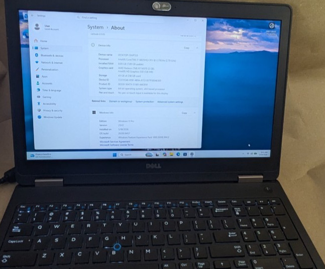 Dell Latitude E5570 15.6″ i7 6820HQ 2.7GHz 8GB RAM 256GB SSD Win 11 AC Adapter