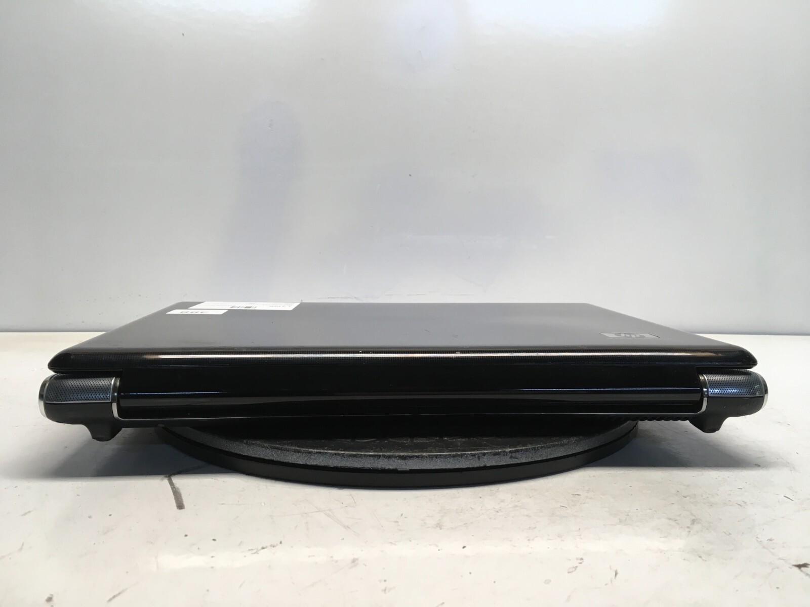 HP Pavilion DV5-1002NR AMD Turion X2 Dual-Core RM-70 256 MB NO HDD No Batt
