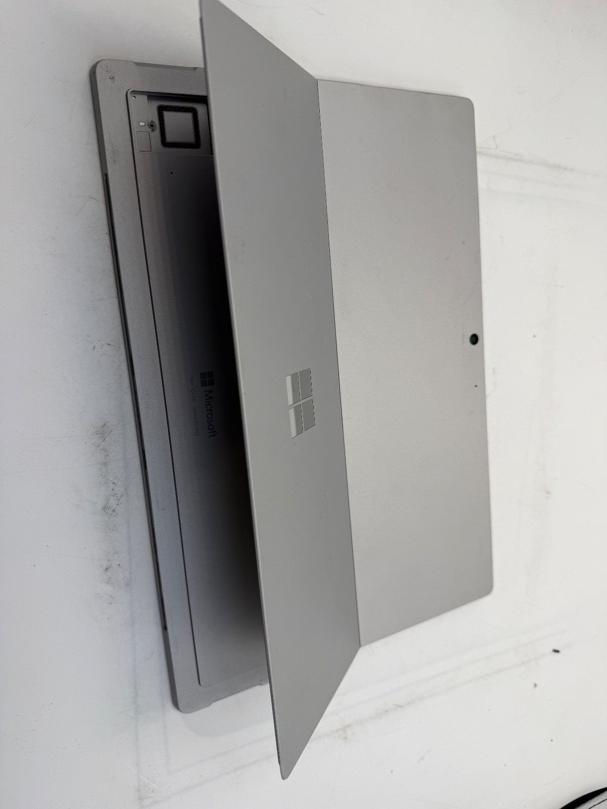 Microsoft Surface Pro 7+ 1960 i5-1135G7 2.4GHz NO SSD 8GB DDR4 Silver
