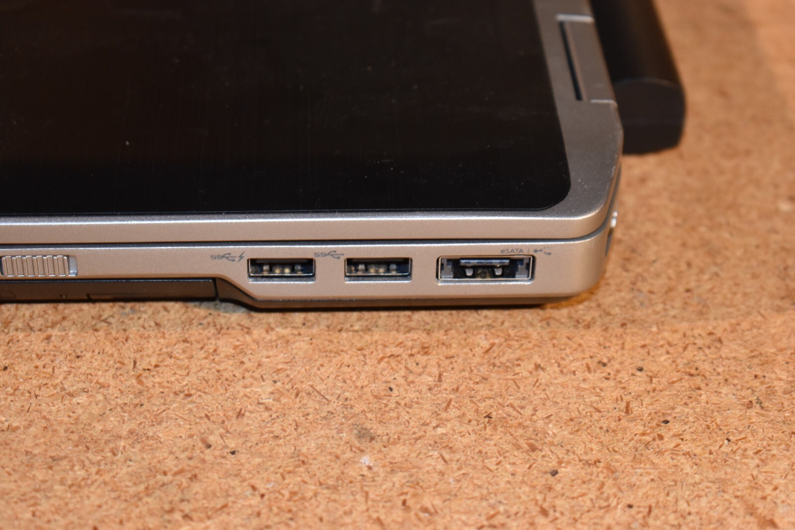 Dell Latitude E6430 Intel Core i5-3320M 4GB RAM 320GB HDD Windows XP Pro Webcam