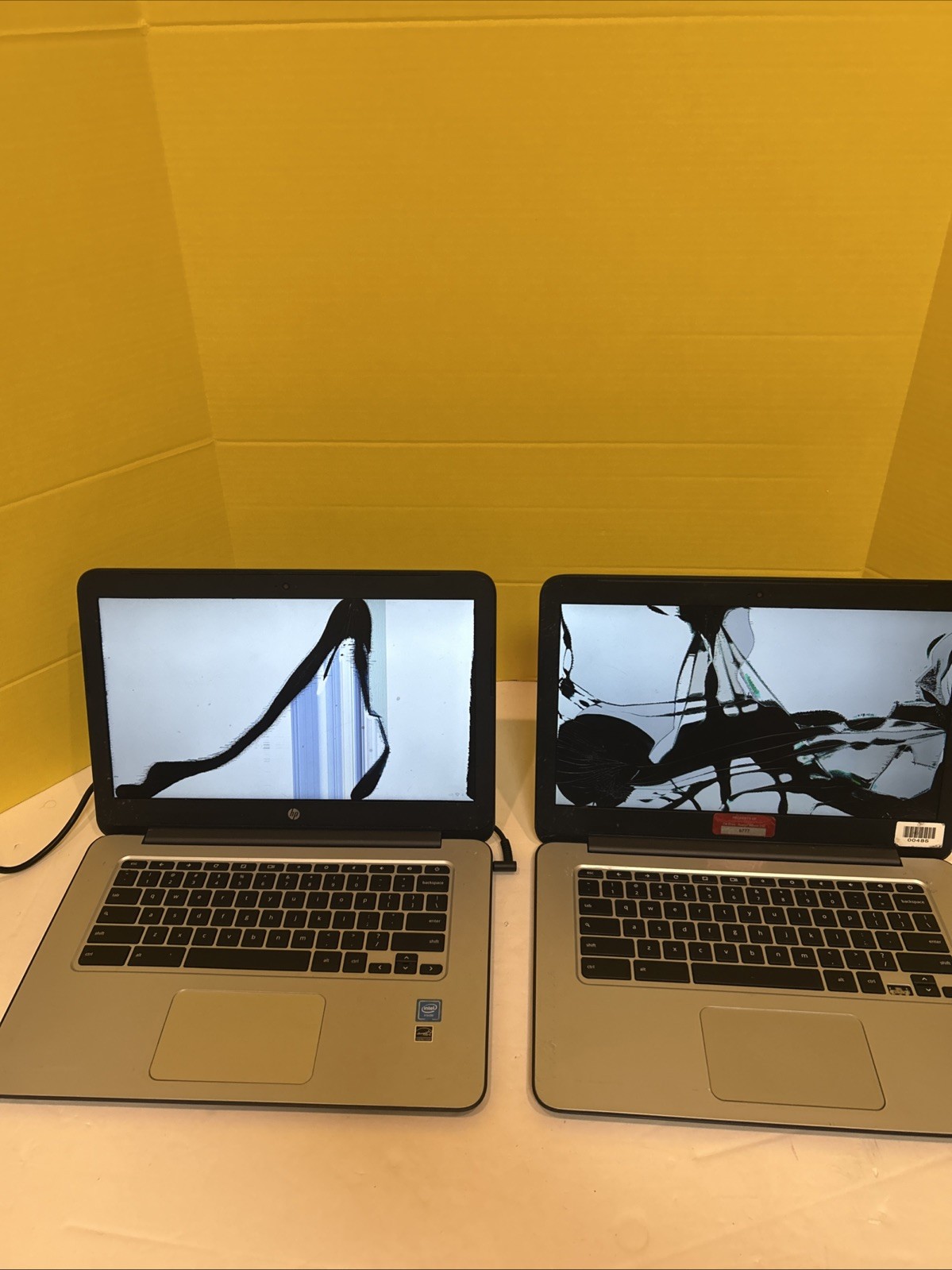Lot of 2 HP Chromebook 14 G4 14″ For Parts / Repair