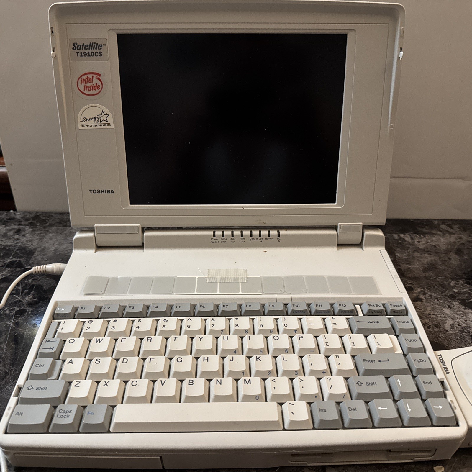 Vintage Toshiba Satellite Laptop – UNTESTED – T1910CS/200 PA1114U V- FOR PARTS