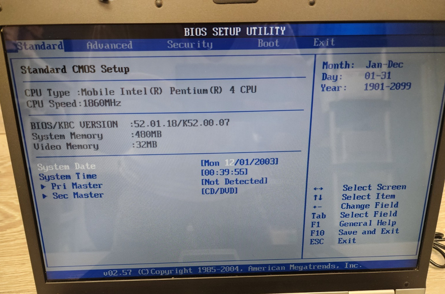 Gateway 7330 7330GZ Laptop PC Intel Pentium 4 @ 1.86GHz 480MB RAM NO HDD READ
