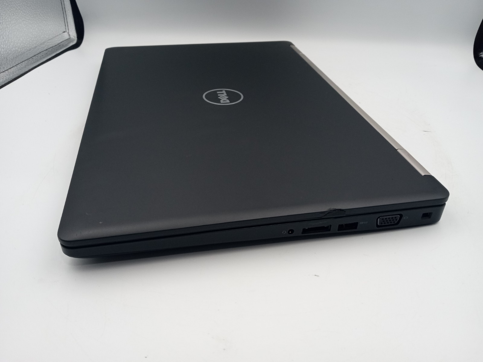 Dell Latitude 5580 15″ Intel i5-6300U 4GB RAM 128GB SSD Win11 – READ DESC.-RR
