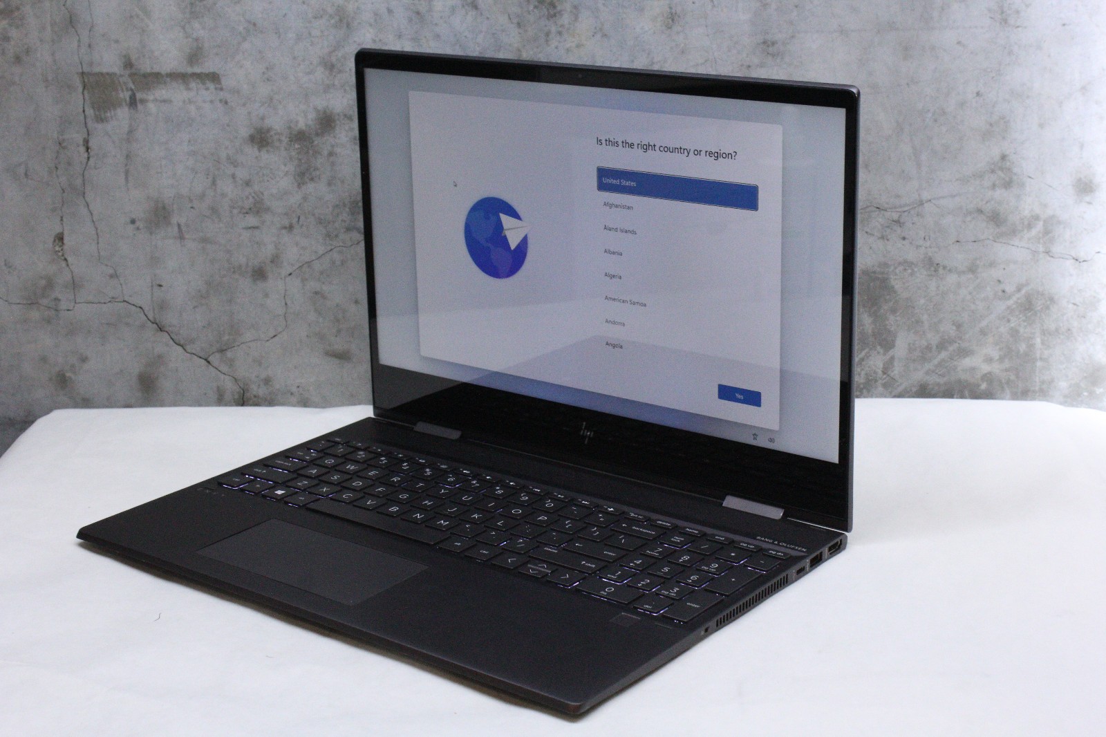 HP ENVY x360 – 15m-ds0011dx | Ryzen 5 3500U, 16GB Ram, 500GB SSD – Read!