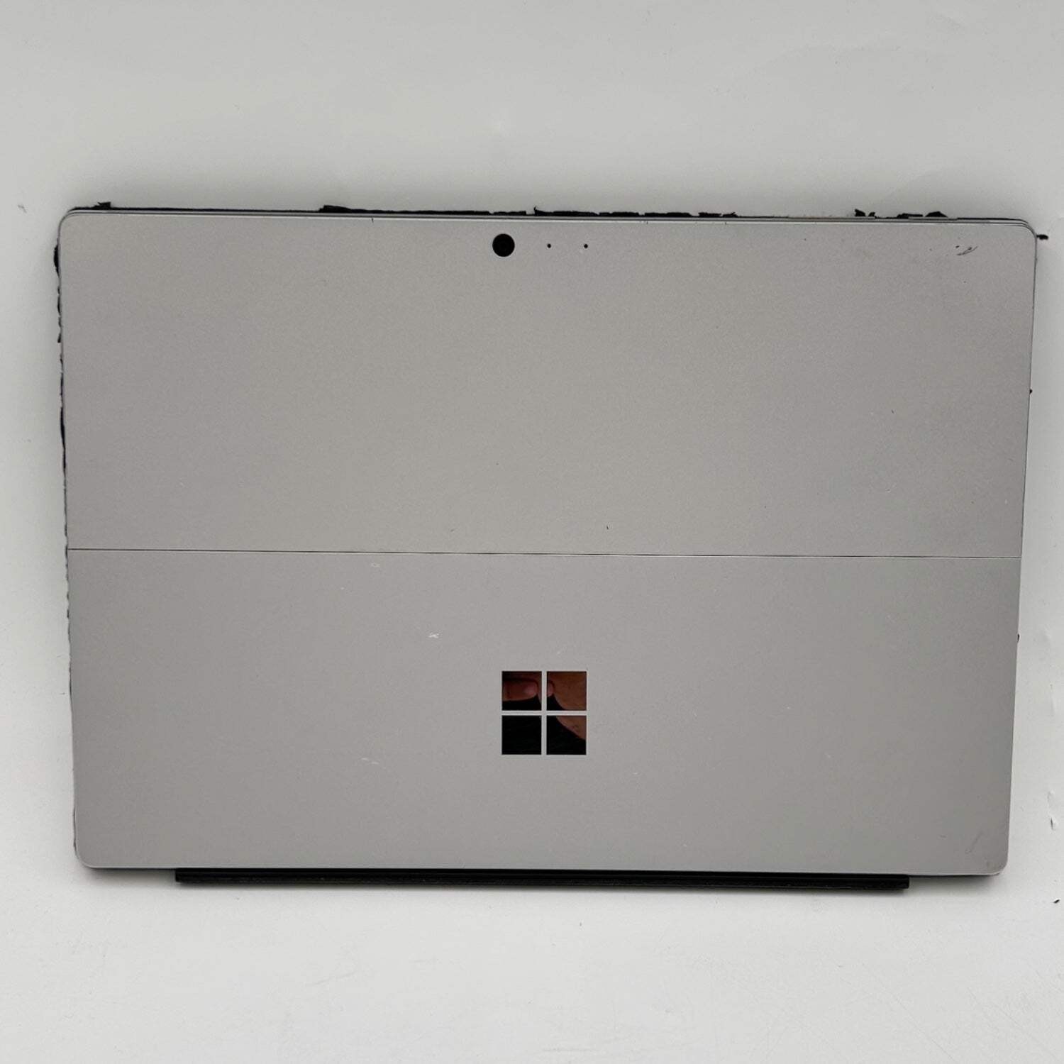 Broken Microsoft Surface 5 Pro 1796 12.3″ m3-7Y30 4GB RAM 128GB SSD Cracked Scre