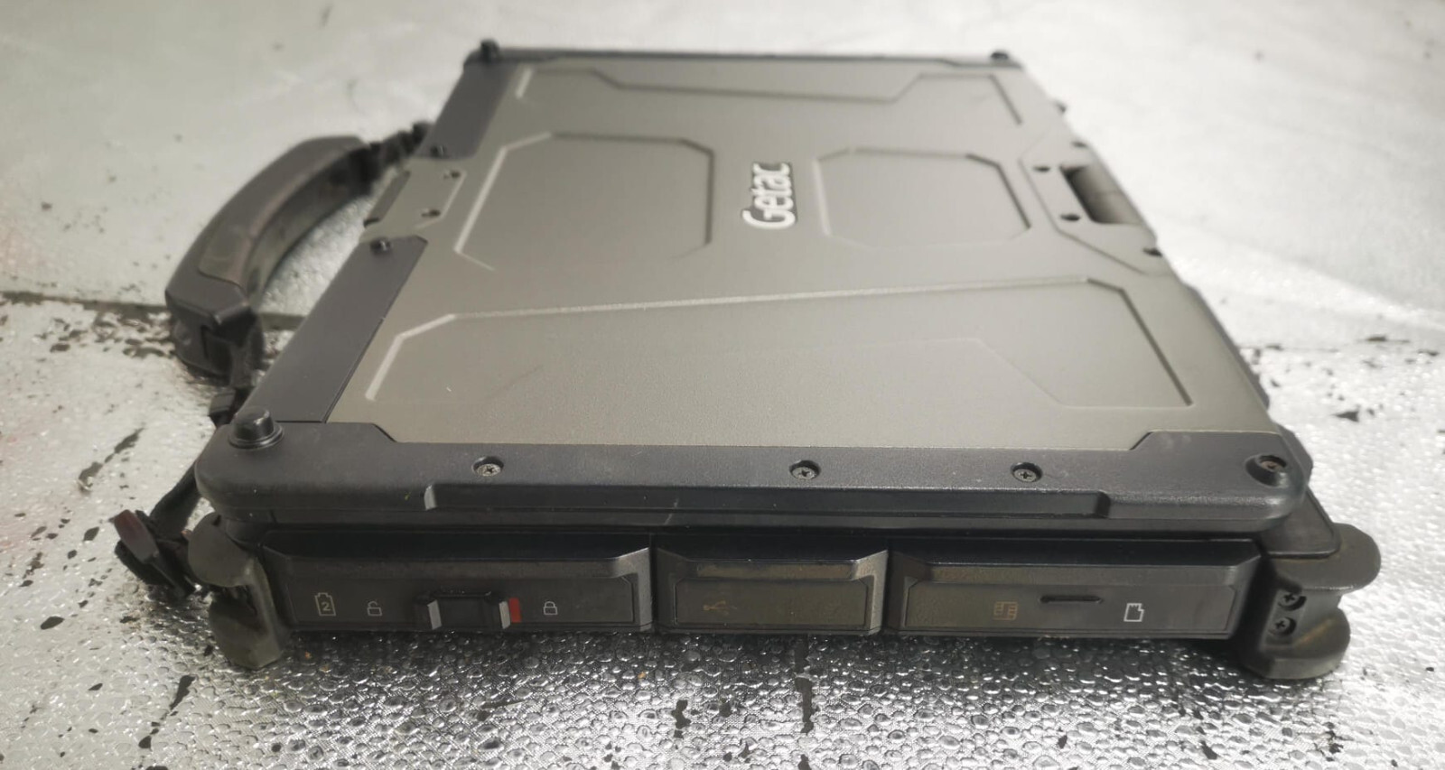 Getac V110G2 Rugged Laptop i5-5300U 8GB NO HDD / NO CHARGER