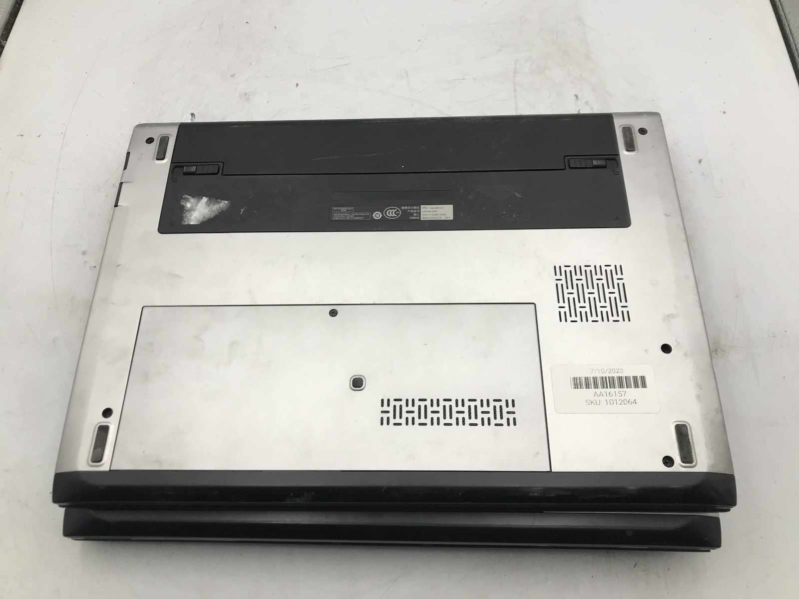 DELL LATITUDE 3330 -LOT OF 2- FOR PARTS/REPAIR – INTEL CELERON – 4GB/NO RAM – BB