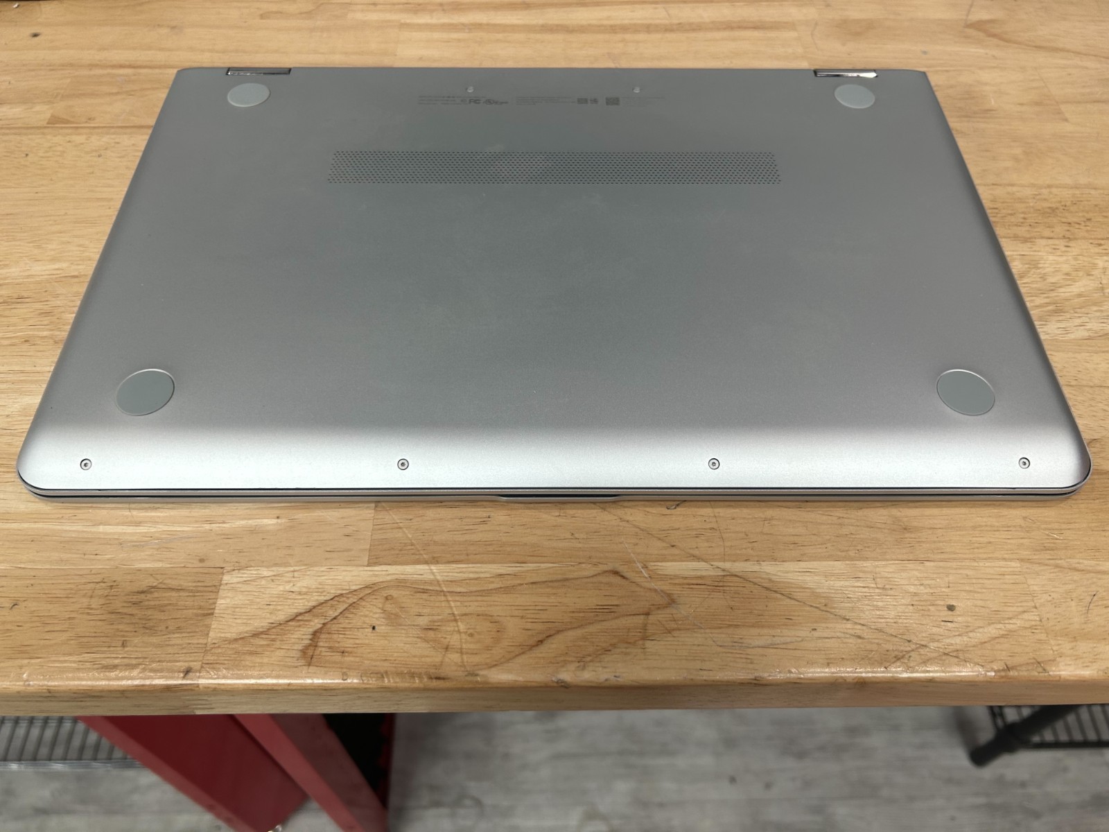 HP ENVY X360 TOUCHSCREEN i7-8550U 12 GB DDR4 1TB SATA HDD NO OS