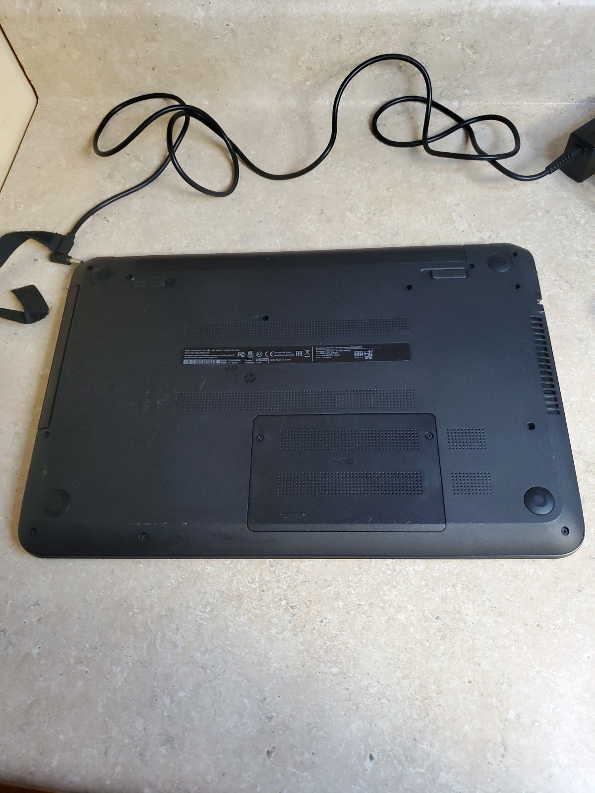 “HP 15.6” Laptop Pentium N3540 4GB 500GB HDD – Bad Battery – Works Plugged In”