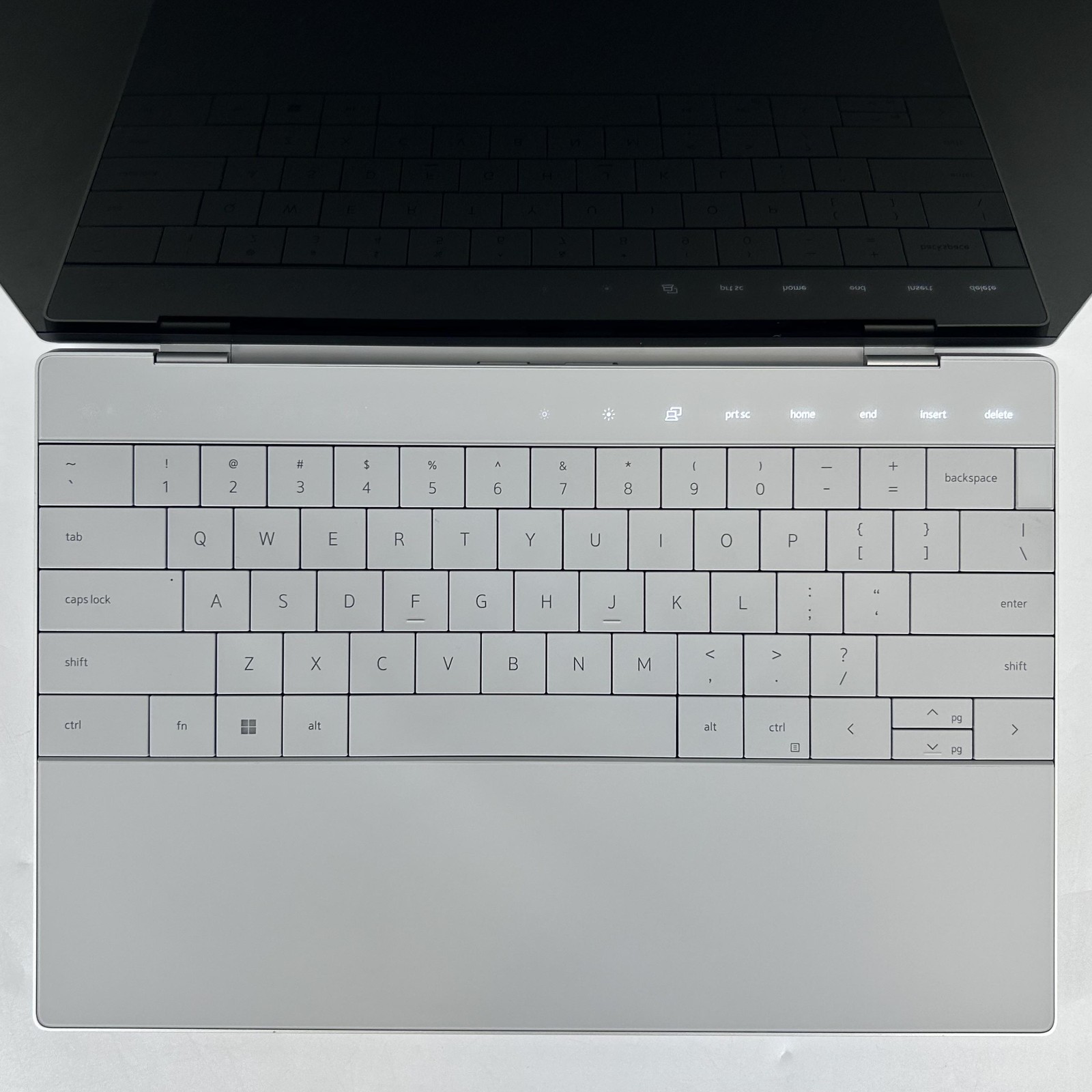 Dell XPS 13 Plus 9320 Silver UHD+ TOUCH 1.8GHz i7-1280P 16GB 512GB SSD Very Good