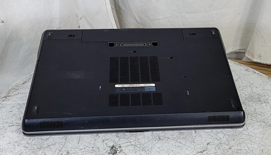 DELL LATITUDE E6540 Laptop Intel Core I5-4300M 8GB 320GB SEE NOTES