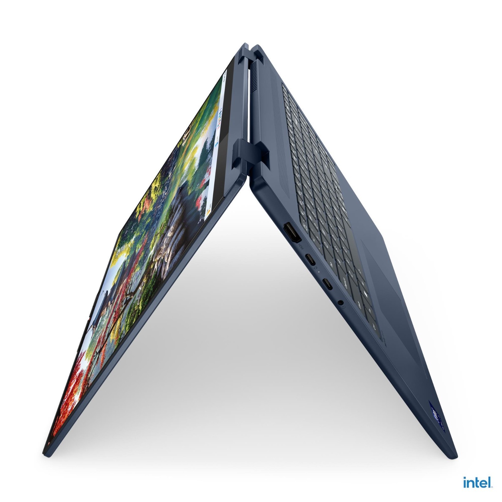 Lenovo IdeaPad 5 2-in-1 16IAL10 – 16″ WUXGA Core Ultra 7 32GB RAM 1TB SSD Win 11