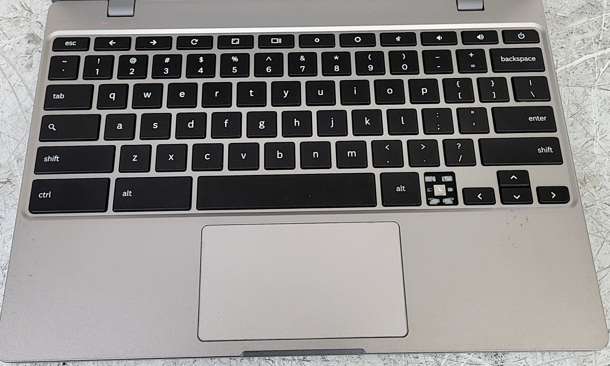 Samsung XE310XBA-K01US Chromebook 4 Celeron N3450 1.1GHz 4GB 32GB SEE NOTES