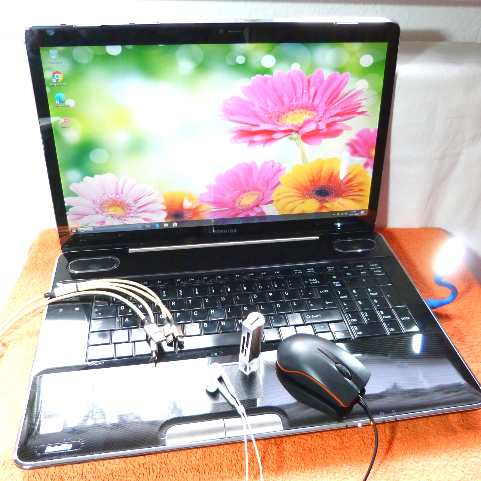 Toshiba P500 18″ Cinema BluRay DOLBY SOUND l 8GB RAM NEW Windows 11 SSD HDD