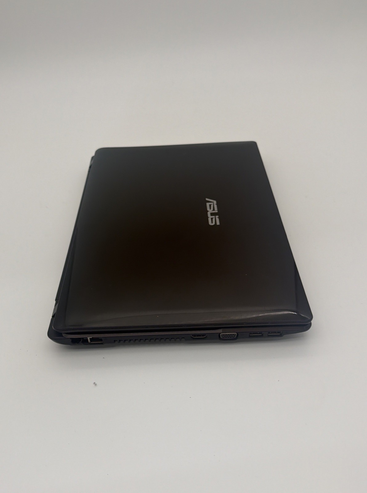 ASUS X53U-XR2 Laptop Pc E2 AMD Vision Radeon 1.00 GHz 15.6″ No Ram No HDD Parts