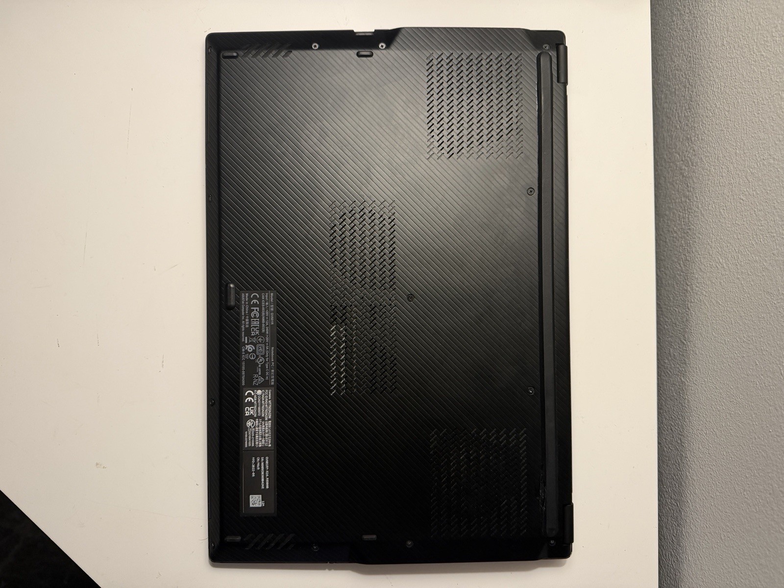 ASUS ROG Flow X16 GV601RM 16” Gaming Laptop Ryzen 9 6900HS RTX 3060 QHD 165Hz