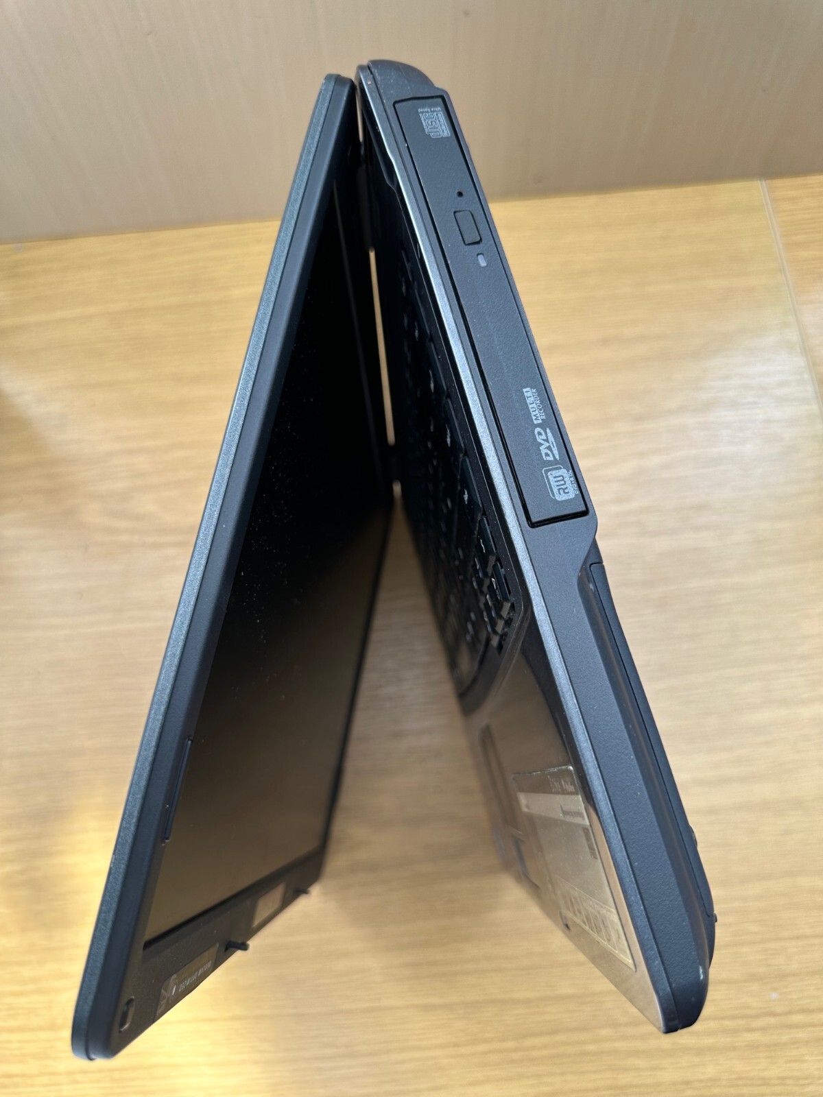 Acer Travelmate 5730 – M52231 Intel Core Duo P8700 2.53GHz 4GB RAM No HDD