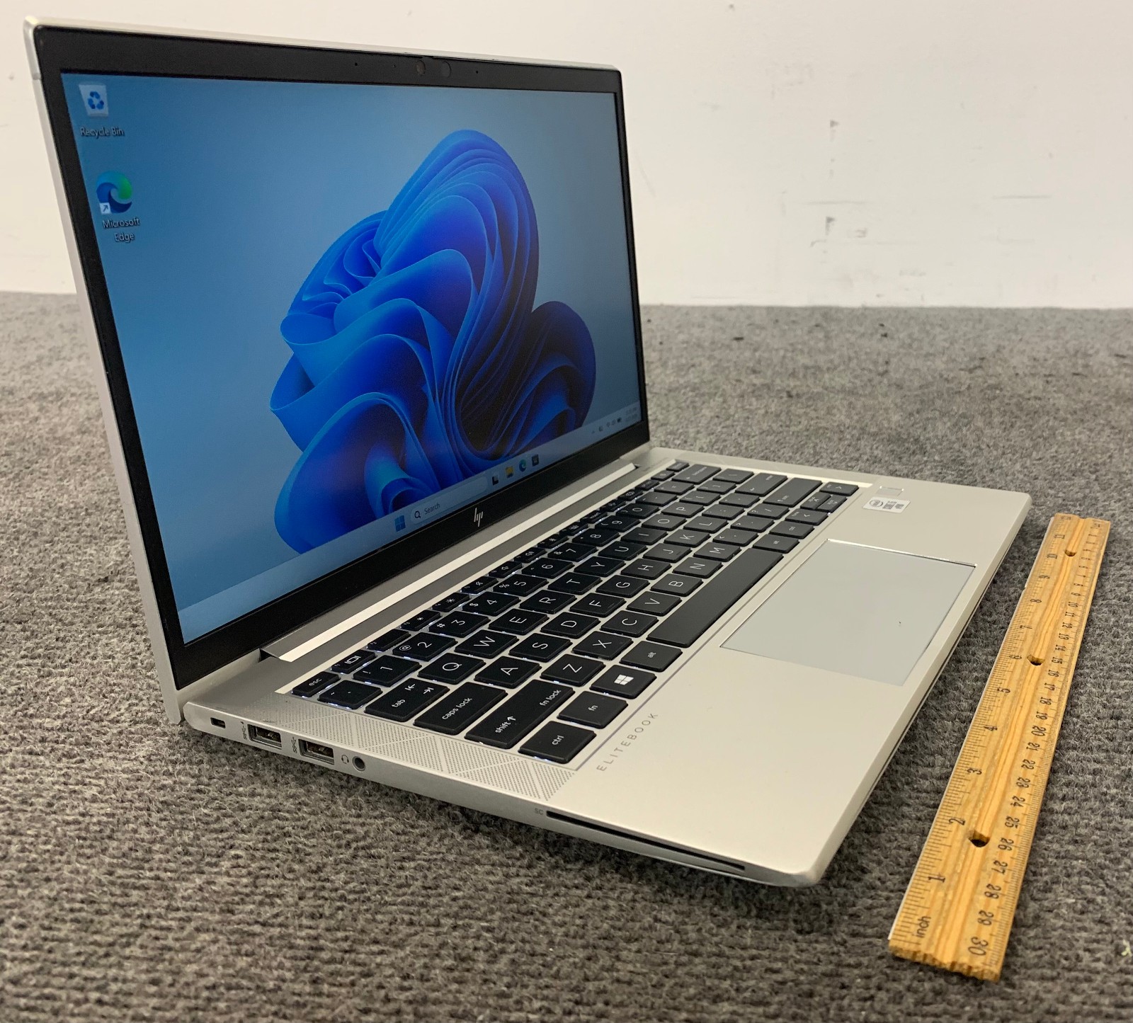 HP EliteBook 830 G7 14″ Laptop i5-10310U 8GB RAM 256GB NVMe, Boots to BIOS