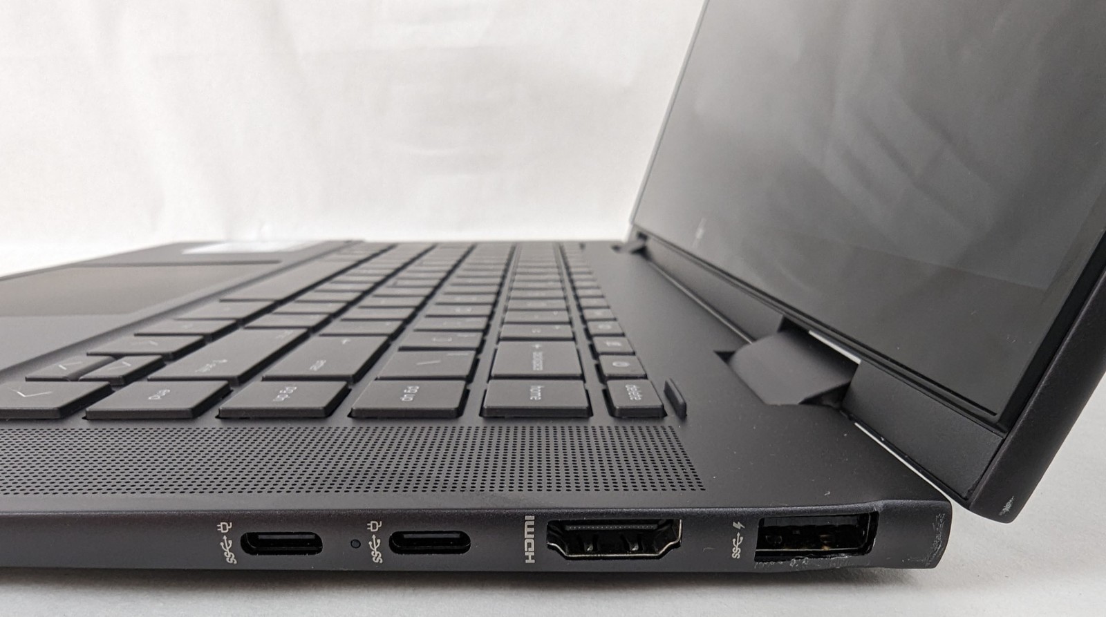 HP ENVY x360 15-ey0023dx 15.6″ FHD Touch Ryzen 7 5825U 12GB 512GB SSD 2in1 W11H
