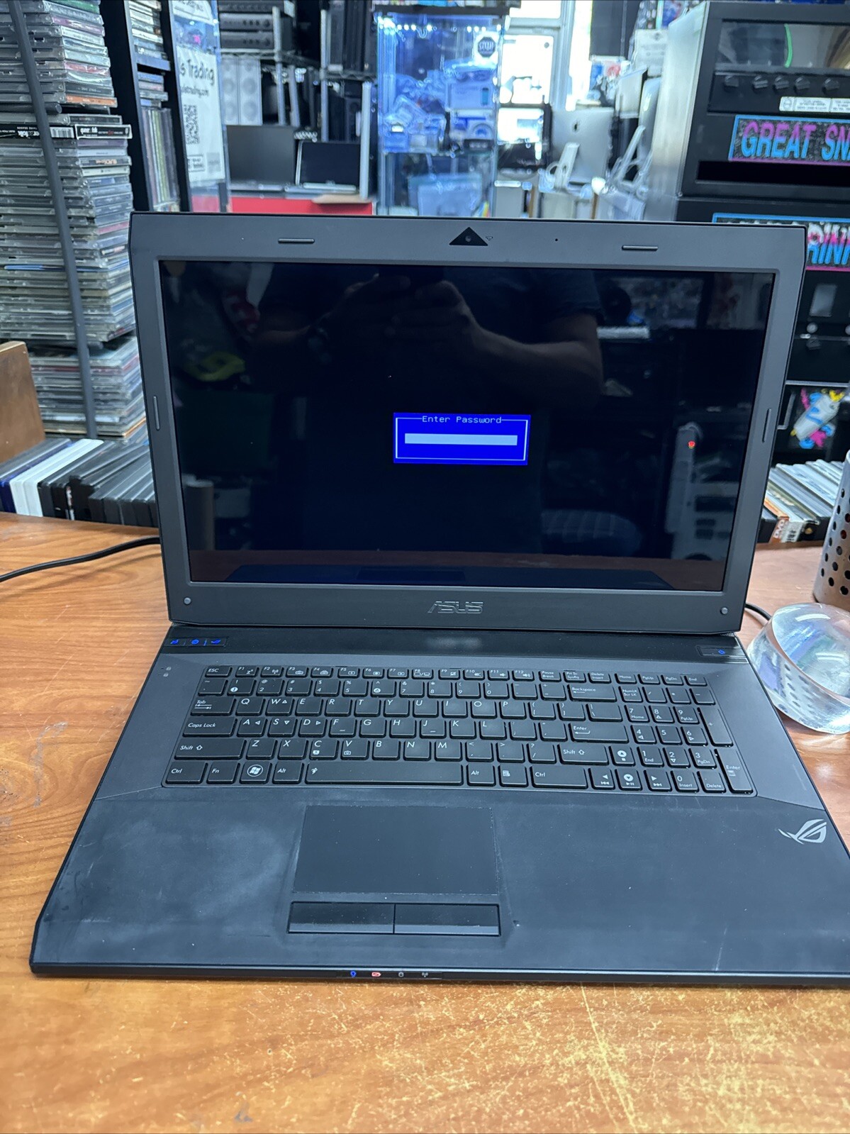 ASUS G73SW Blu-ray Drive Quad i7 @2.30GHz w/GTX460M |8G |NO HHD |BIOS PASSWORD |