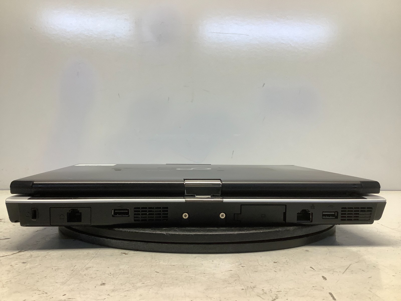 Fujitsu LifeBook T900 Intel i5-M560 2.67GHz 4 GB NO HDD