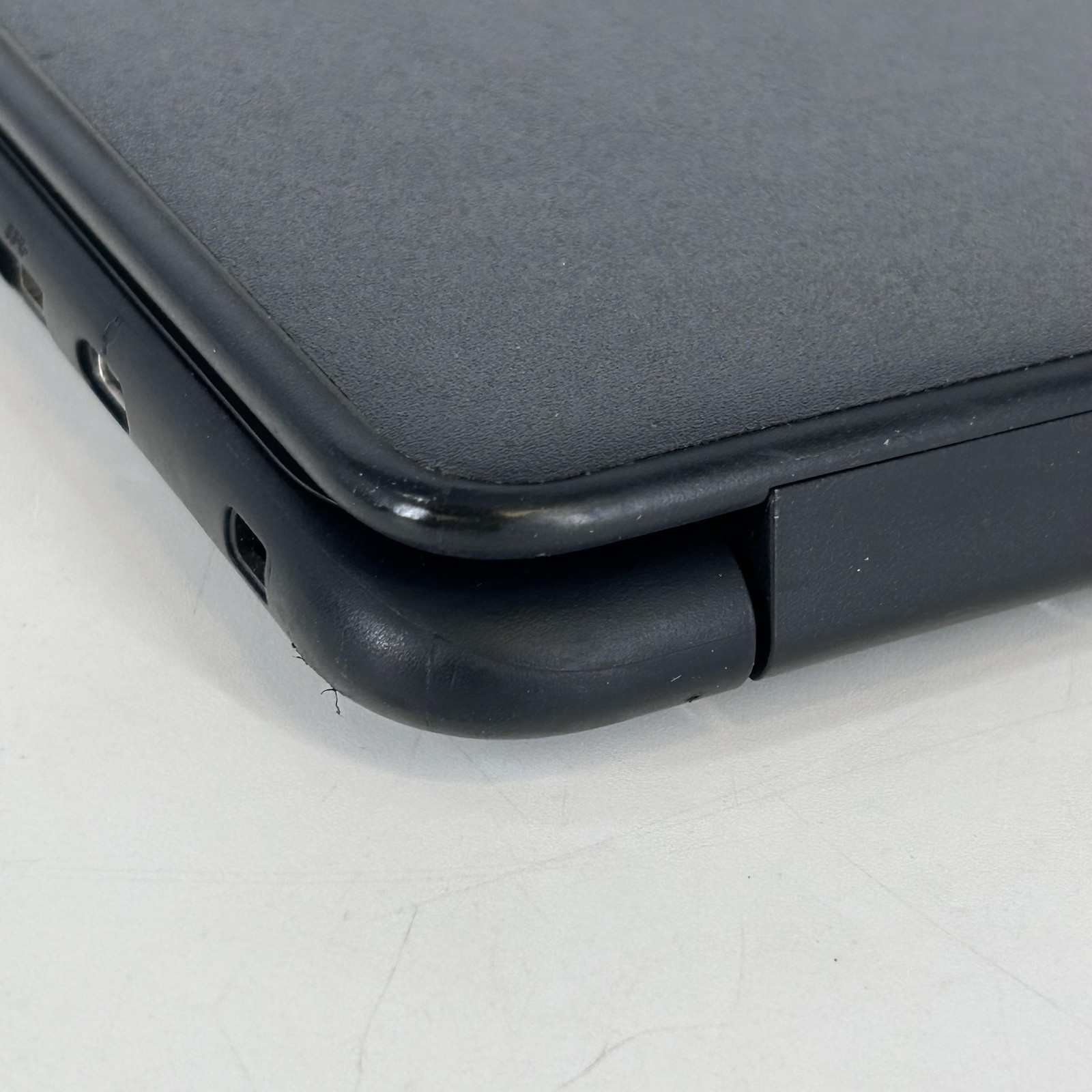 Dell Chromebook 5190 11.6 Black HD 1.1 GHz Celeron 4GB 32GB eMMC Good