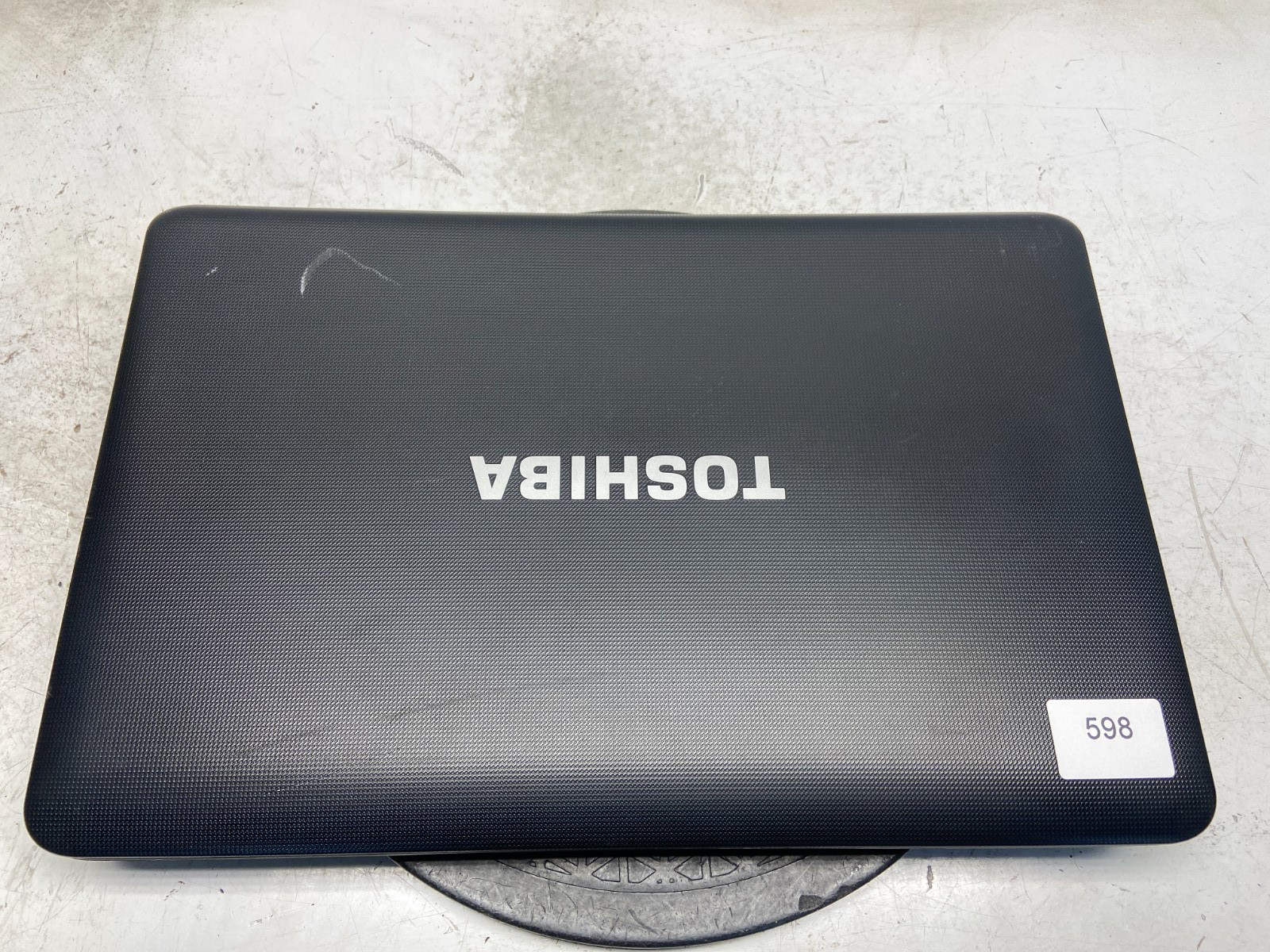 Toshiba Satellite C655D-S5202 AMD C-50 1GHz 2 GB NO HDD READ